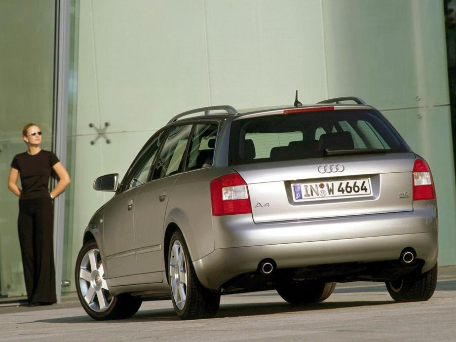  Audi A4 3.0 Quattro Avant (B6,8E) 2001 года  (фото 13 из 16)
